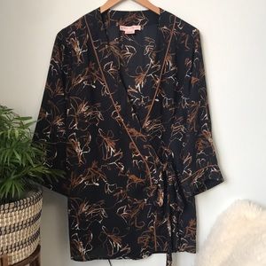 GUC kimono wrap top